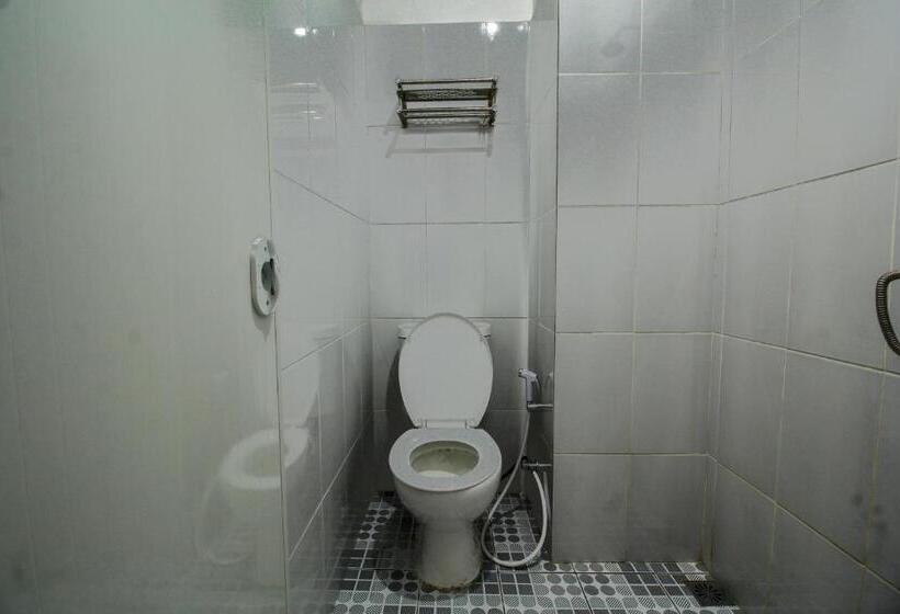 חדר סטנדרט, Oyo 93161 Nurul Hikmah Homestay Syariah & Sport Center