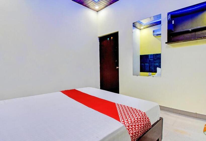 Трехместный Номер Классика, Oyo Flagship Royal Star Residency
