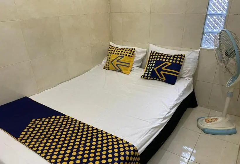 エコノミールーム, Spot On 93149 Karman S Sari 1 Homestay Syariah