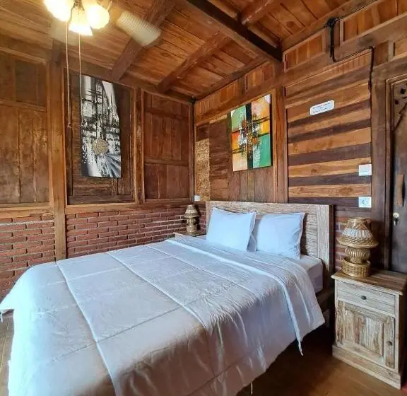 マウンテンビュースタンダードルーム, Melasti Mountain Villas Amed