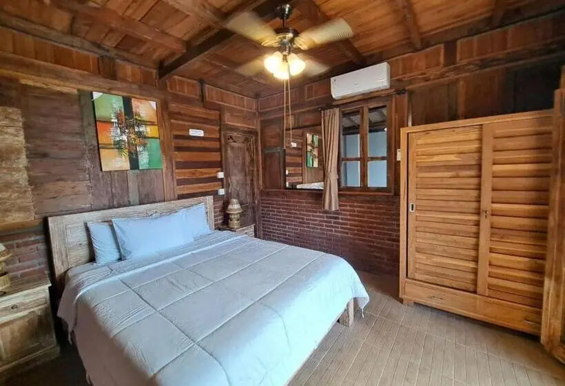 マウンテンビュースタンダードルーム, Melasti Mountain Villas Amed