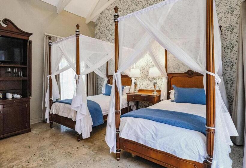 اتاق کلاسیک با تخت دونفره, The Peech Boutique