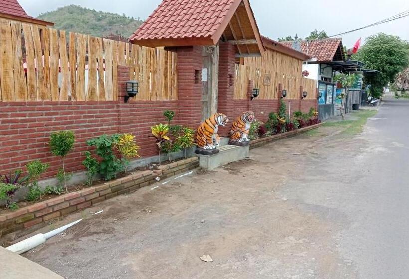 디럭스 룸 산전망, Melasti Mountain Villas Amed