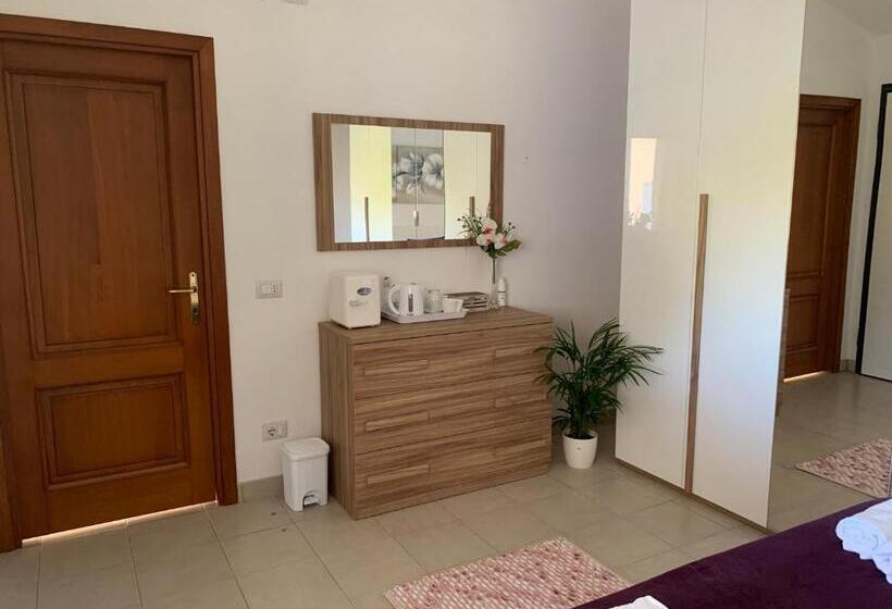 اتاق استاندارد با چشم‌انداز باغ, B&b Hideaway Haven Villa