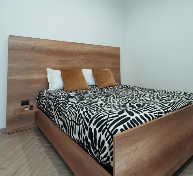 اتاق لوکس سه تخته, B&b Mirò Luxury Aeroporto Capodichino Napoli