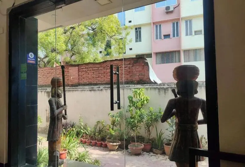 スタンダード４人部屋, Avadh Vihara Beds & Breakfast