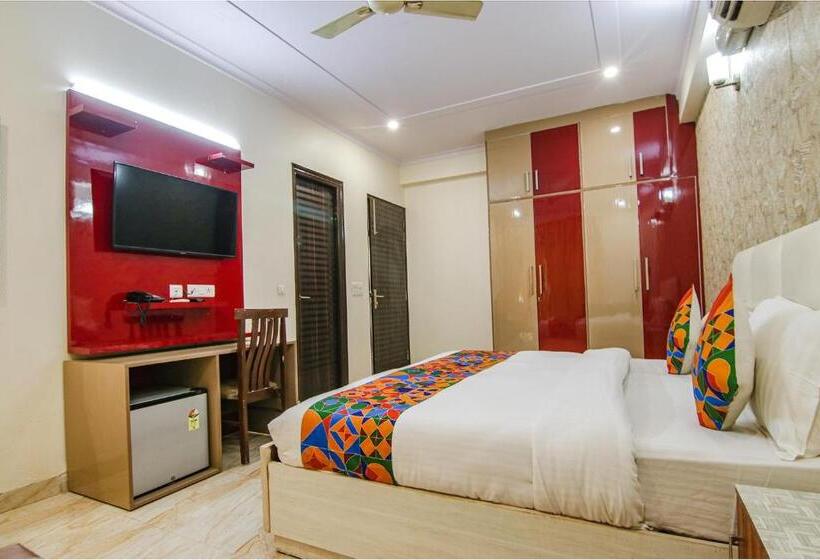 Deluxe-huone Parveke, Homefort Stays Sector 45 Near Cyber Park & Artemis Hospital