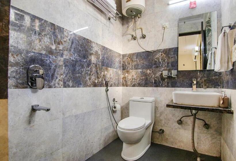 Standard-huone King-vuode, Homefort Stays Sector 45 Near Cyber Park & Artemis Hospital