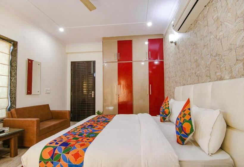 Standard-huone King-vuode, Homefort Stays Sector 45 Near Cyber Park & Artemis Hospital