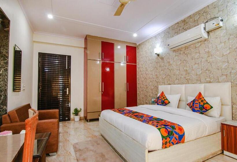 Standard-huone King-vuode, Homefort Stays Sector 45 Near Cyber Park & Artemis Hospital