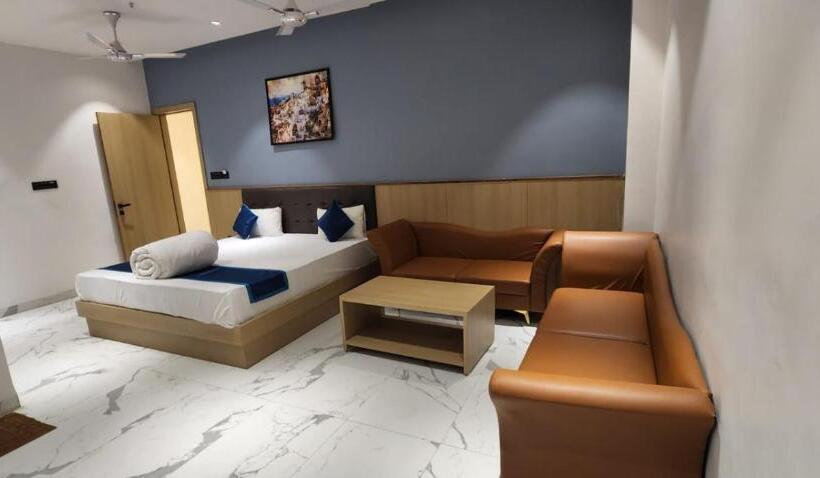 스탠다드 룸 킹사이즈 침대, World View