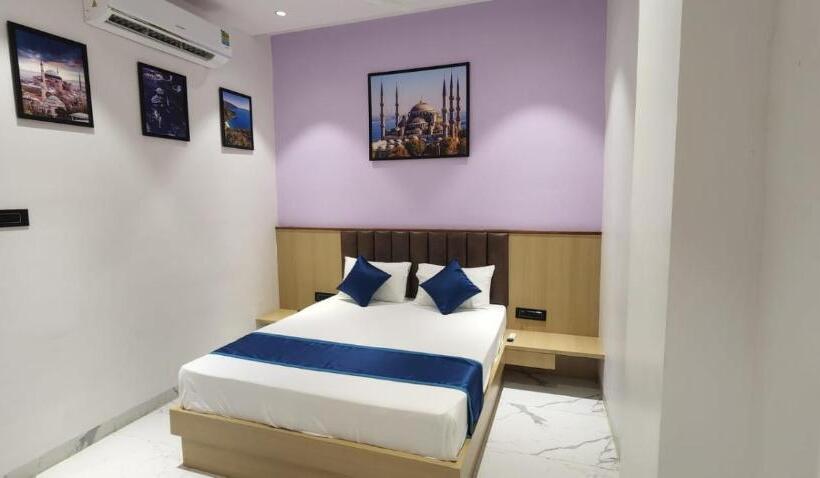 스탠다드 룸 킹사이즈 침대, World View