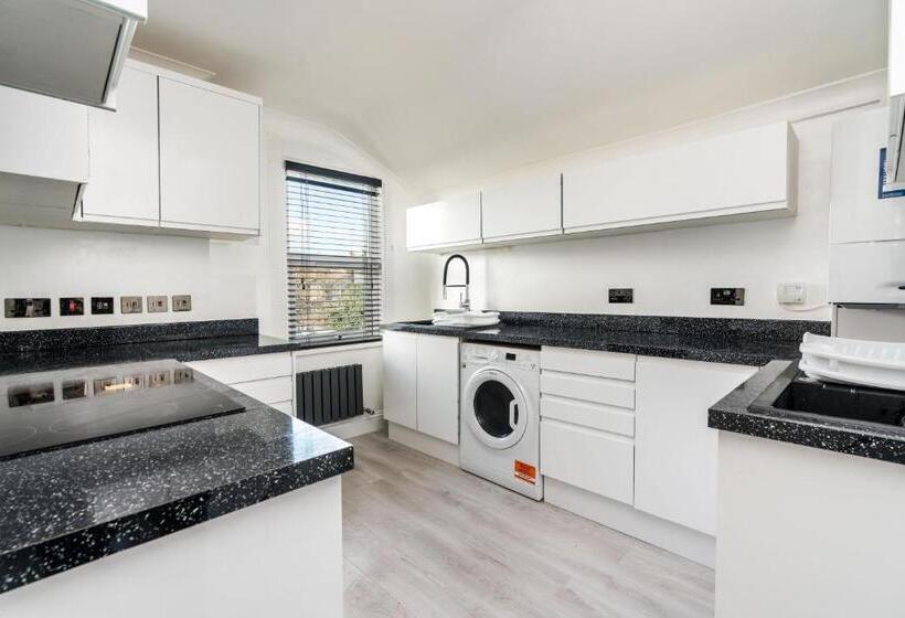 اتاق استاندارد, Nicely Furnished Double Room   Close To Croydon Hospital