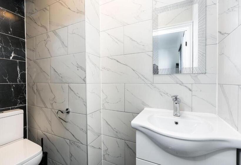 اتاق استاندارد, Nicely Furnished Double Room   Close To Croydon Hospital