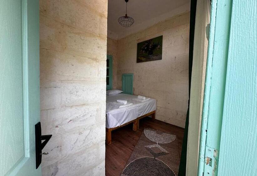 اتاق استاندارد, Petra Hotel & Coffee House