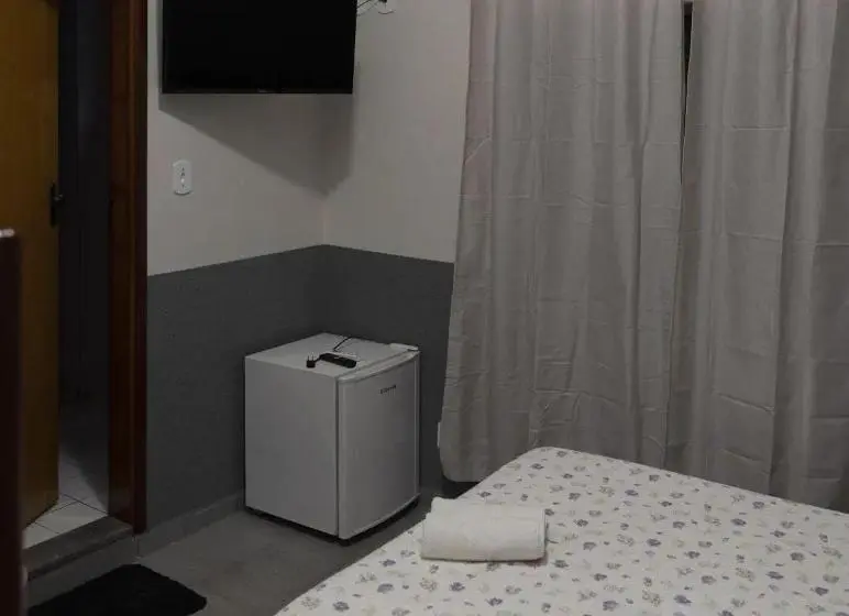 Huoneisto 1 Makuuhuone, Pousada Gê