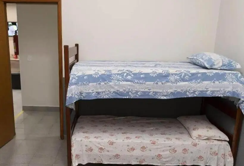 Huoneisto 1 Makuuhuone, Pousada Gê