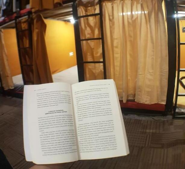 Habitació Estàndard, Rubikz Hostel & Cafe