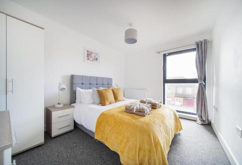 Апартаменты Deluxe 1 Спальня, Heathrow Haven: Stylish Apartments In The Heart Of Slough