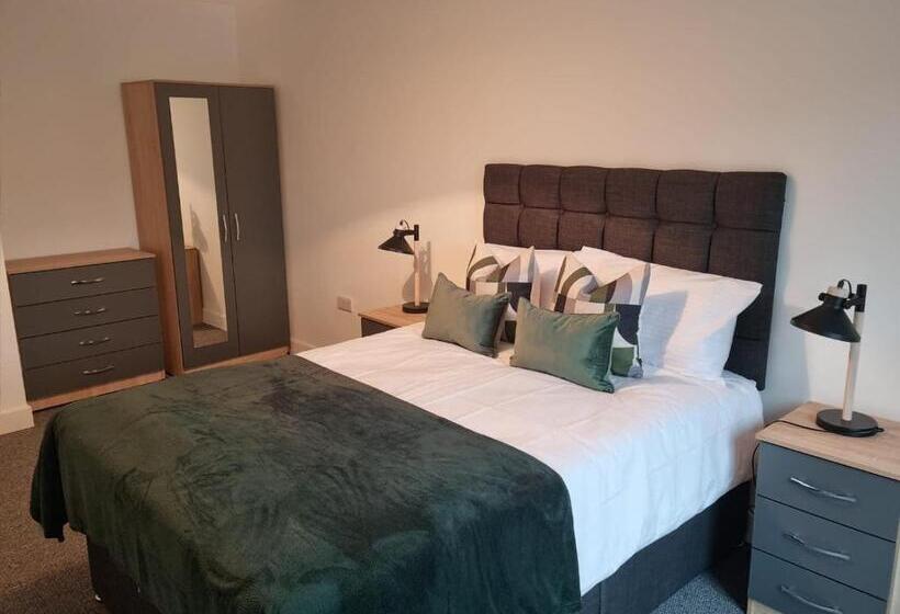 Апартаменты 2 Спальни, Heathrow Haven: Stylish Apartments In The Heart Of Slough