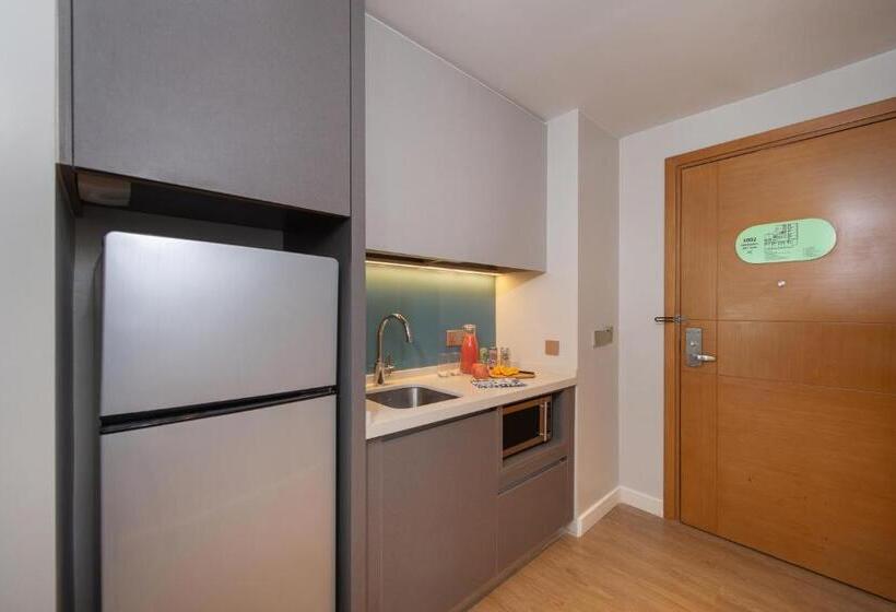 Студия Премиум, Citadines Roces Quezon City