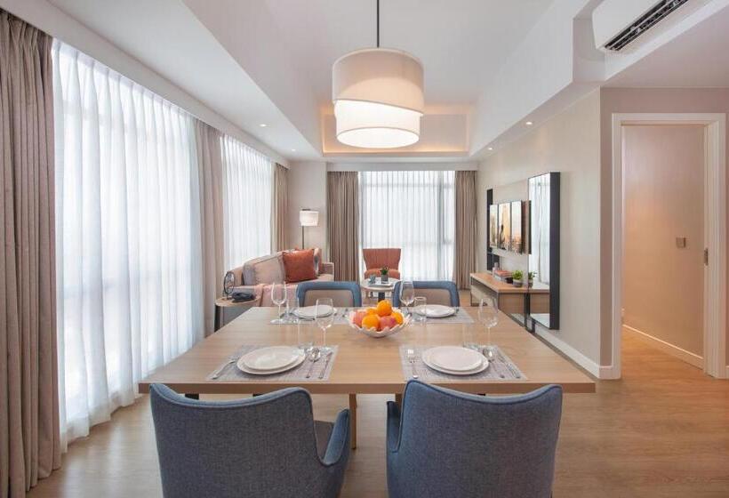 Апартаменты Премиум 1 Спальня, Citadines Roces Quezon City