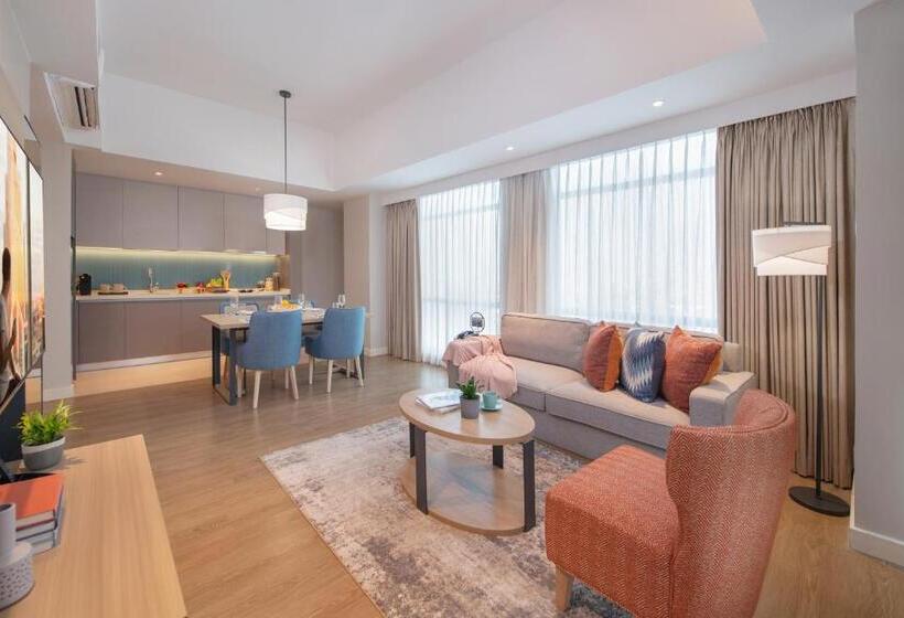 Апартаменты Премиум 1 Спальня, Citadines Roces Quezon City