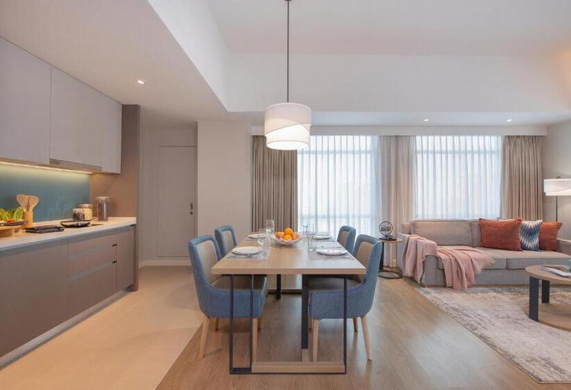 Апартаменты Deluxe 2 Спальни, Citadines Roces Quezon City