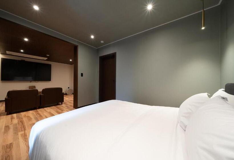 סוויטה, Gapyeong Hotel Grazie