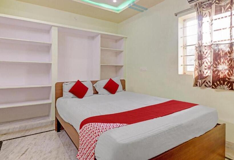 Трехместный Номер Классика, Oyo Flagship Bgs Guest House