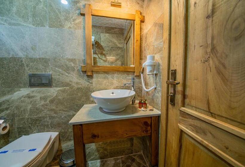 标准间, Remus Romulus Cappadocia