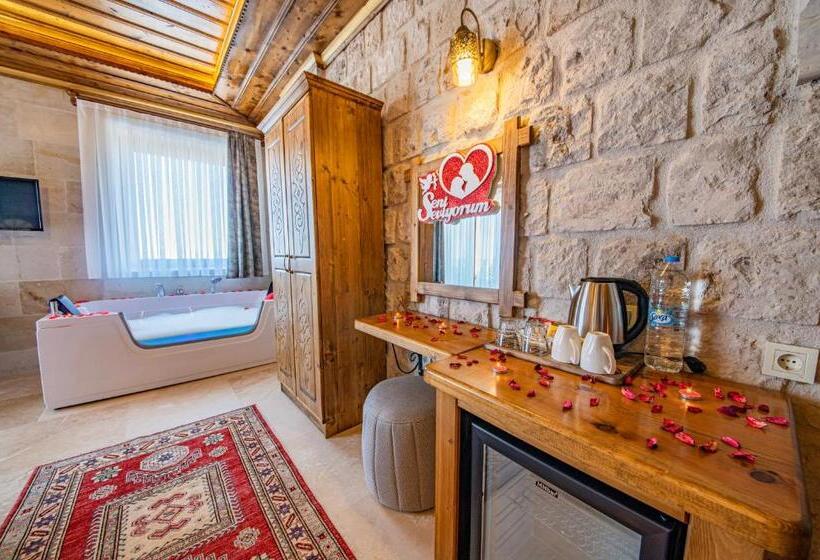 标准间, Remus Romulus Cappadocia