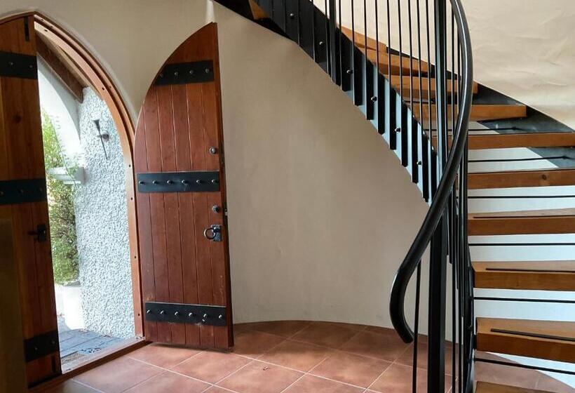 Standard room with outdoor bath, The Castle 欧式城堡