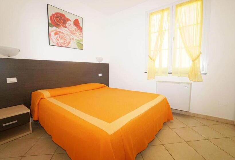 Апартаменты 1 Спальня, Isa Residence With Swimming Pool In Mazzanta At Only 600 Meters From The Beach, Apartments With Air