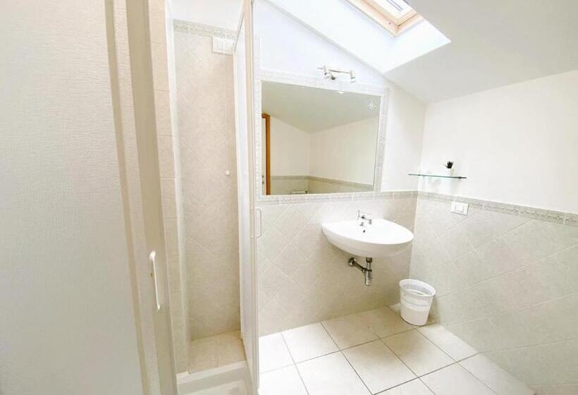 Номер Дюплекс, Isa Residence With Swimming Pool In Mazzanta At Only 600 Meters From The Beach, Apartments With Air