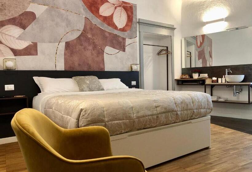 اتاق لوکس با تخت بزرگ, Dimor A S