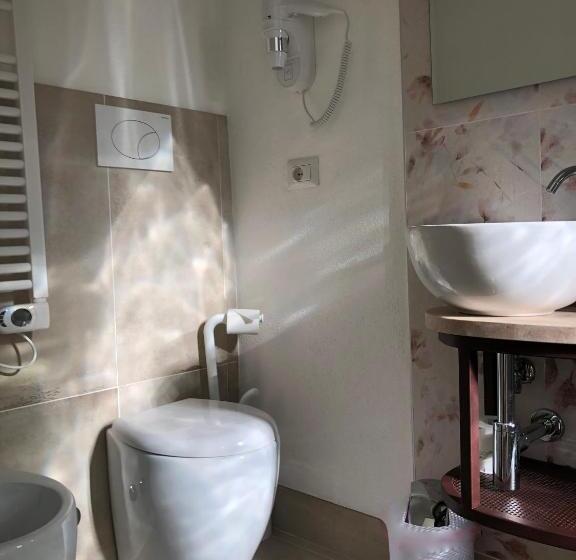 اتاق استاندارد, Dimor A S