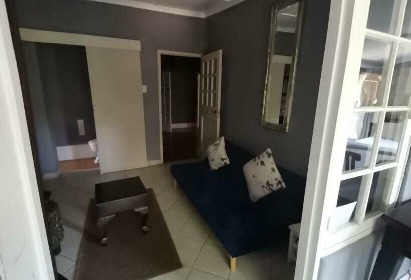 Люкс, 268 On Ridge Guesthouse