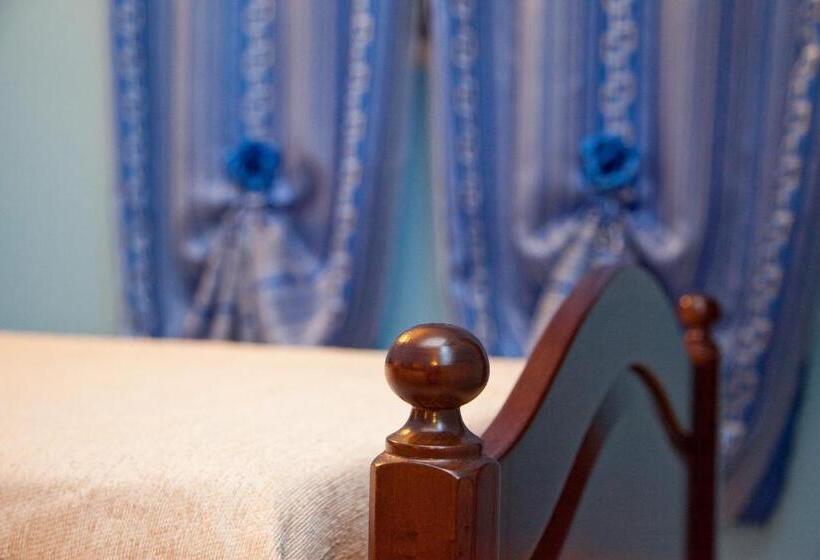 Quarto Estandar, Villa Musica