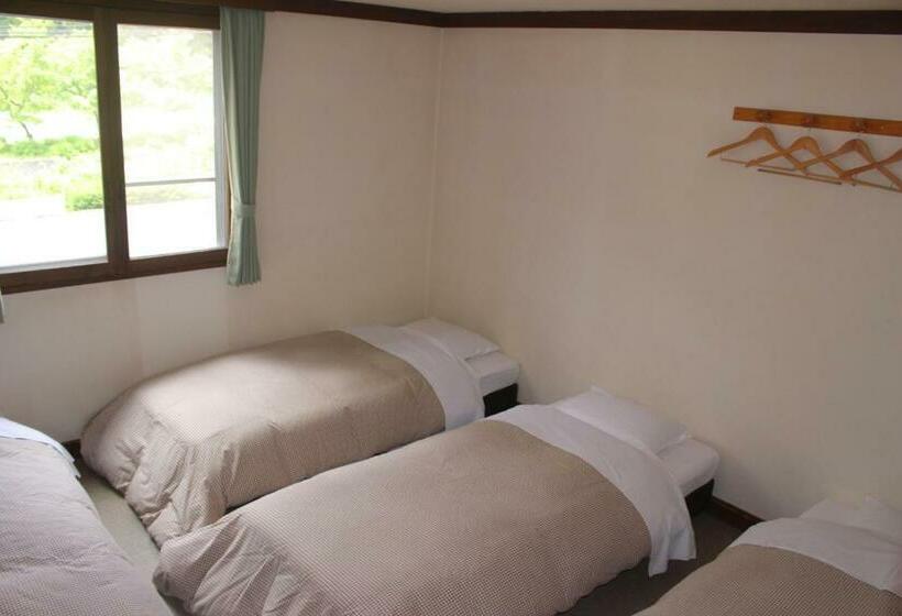 Номер Стандарт Четырехместный Совместный Санузел, Hakuba Goryu Pension Kurumi