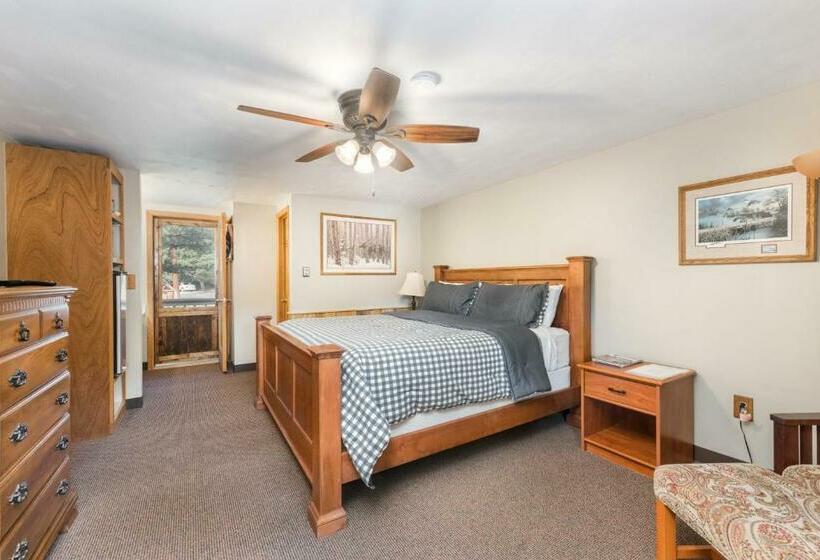 이그제큐티브 룸, 4 Seasons Inn On Fall River