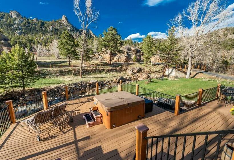 이그제큐티브 룸, 4 Seasons Inn On Fall River