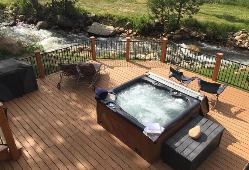 Номер Стандарт Индивидуальный, 4 Seasons Inn On Fall River