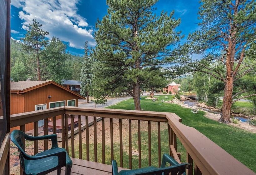 Номер Deluxe Вид на Горы, 4 Seasons Inn On Fall River