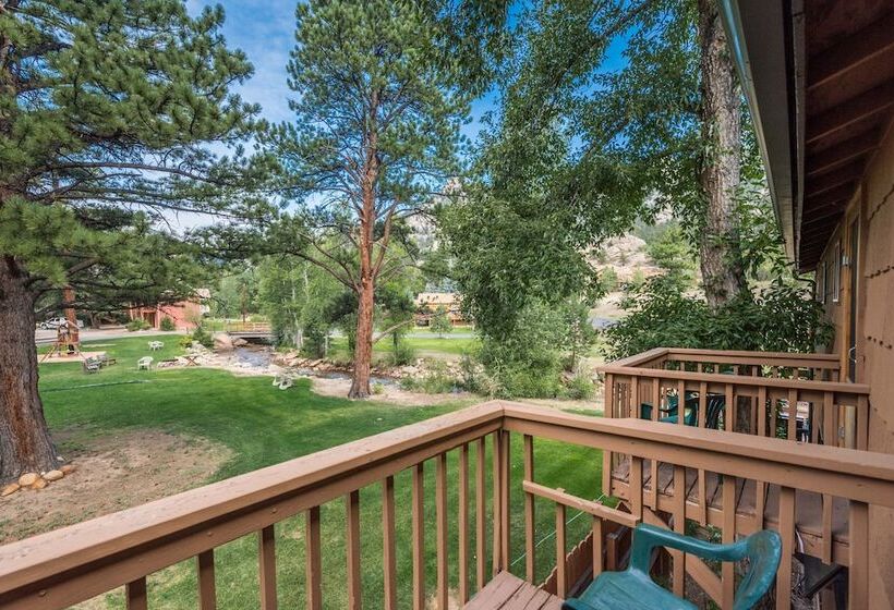 Номер Deluxe Вид на Горы, 4 Seasons Inn On Fall River