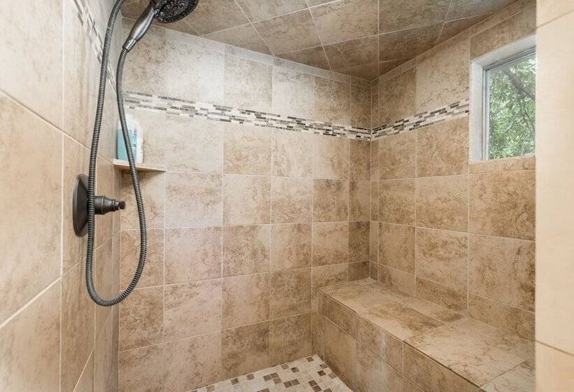 Номер Стандарт, 4 Seasons Inn On Fall River