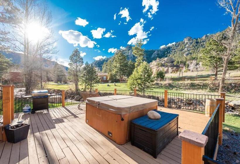 이그제큐티브 룸, 4 Seasons Inn On Fall River