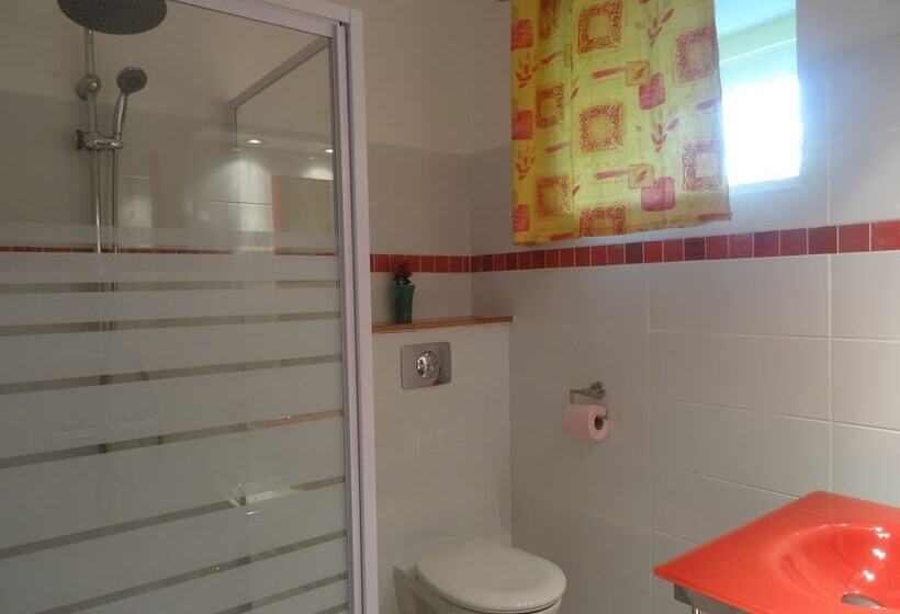 آپارتمان خانوادگی, Fanélie Location