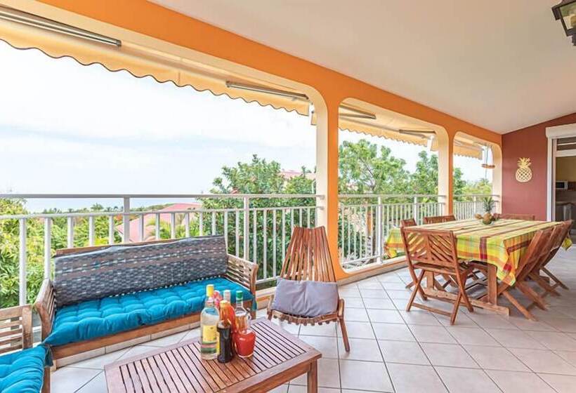 آپارتمان خانوادگی, Fanélie Location