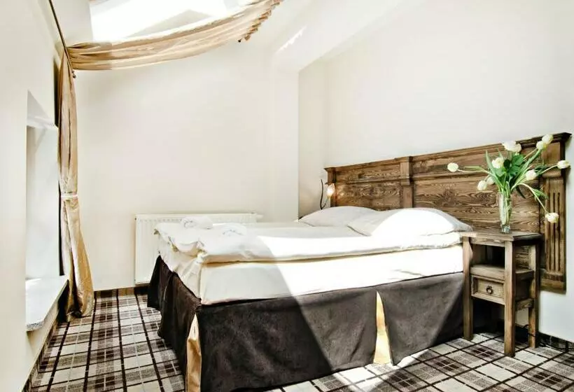 اتاق استاندارد, Five Stars Bed&breakfast